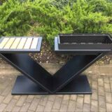Grill węglowy w kształcie litery V, wyrób kuty