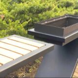 Grill węglowy w kształcie litery V, wyrób kuty